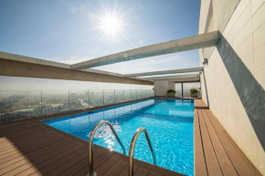 Las Condes, al lado de Marriott y Parque Arauco, ideal para Trabajo, Salud y Vacaciones